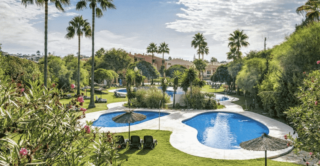 alquiler de coches Los Amigos Beach Club