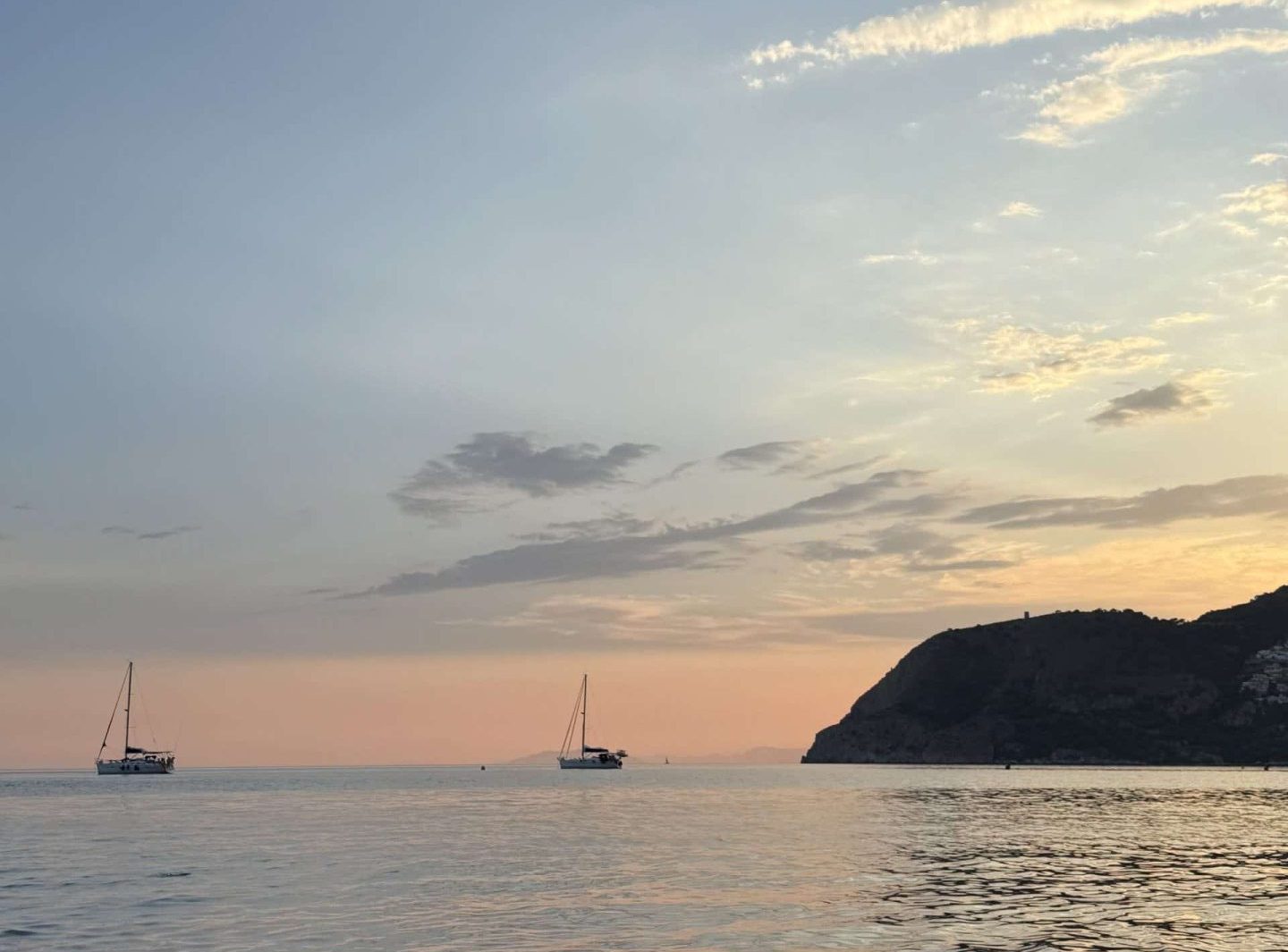 Dostawa samochodu w La Herradura – Bahia Sexi